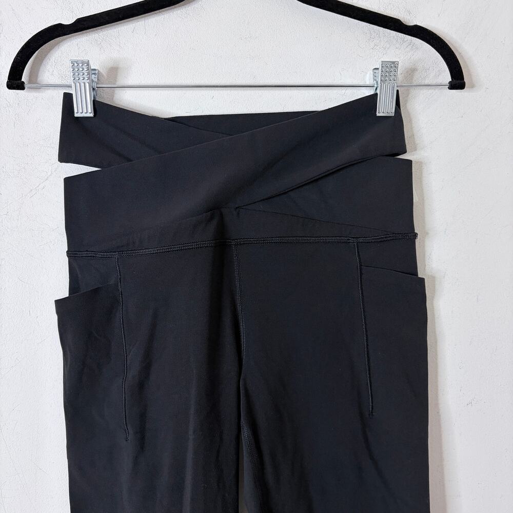 Athleta Women's Leggings Black Salutation Stash Wrap Tight Athletic Yoga Size S - Picture 4 of 7